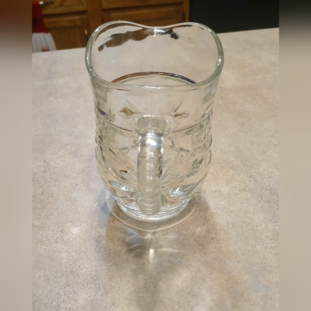 Anchor Hocking Clear Glass Starburst Pitcher - Picture 4 of 10